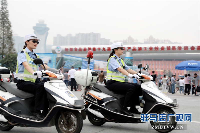 數(shù)千名民警為2016年中國(guó)農(nóng)產(chǎn)品加工業(yè)投資貿(mào)易洽談會(huì)勝利召開(kāi)保駕護(hù)航