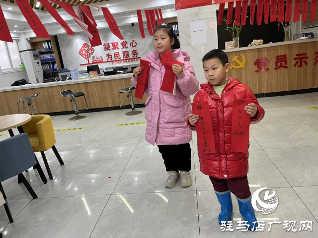 駐馬店市西園街道文化路社區(qū)開展“鬧元宵，猜燈謎”有獎活動