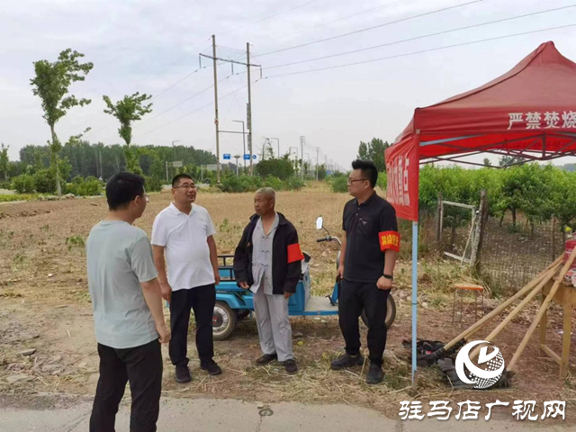 遂平縣車站街道：情系“三夏”送清涼 絲絲關(guān)懷沁人心