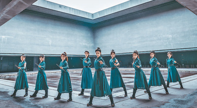 Z世代 中國風丨峨眉派女子功夫團向世界展示中國武術
