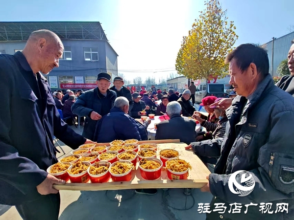 以孝善與活力為筆，繪就鄉(xiāng)村新畫卷 ——專訪平輿縣萬(wàn)金店鄉(xiāng)土店村支部書記李新立