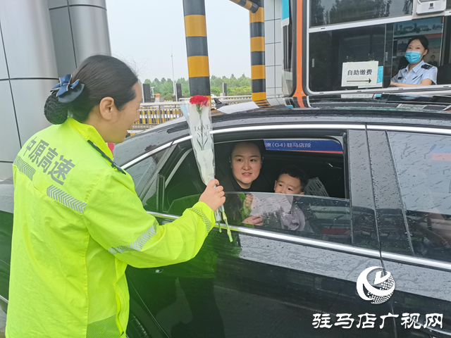 情暖母親節(jié) 暢行有溫情